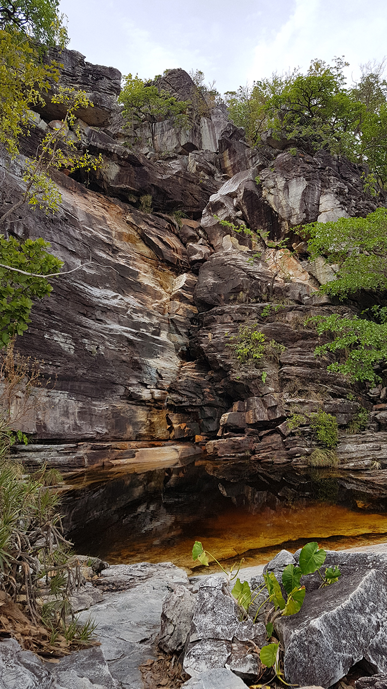 Cachoeira do abismo seca sem nenhum volume de água