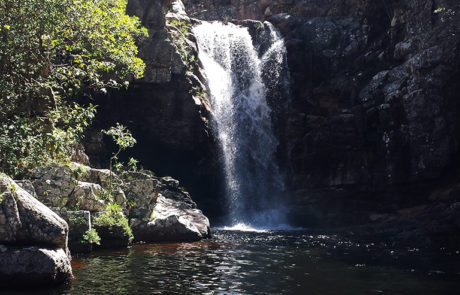 Cachoeira dos Anjos e sua piscina natural na Chapada dos Veadeiros em Alto Paraíso de Goiás
