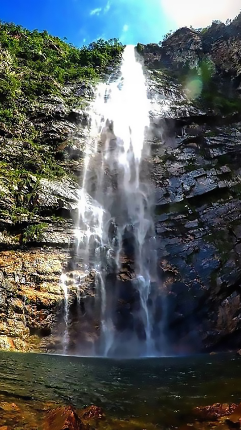 Cachoeira do garimpão ou saltos do rio preto de 80 metros.