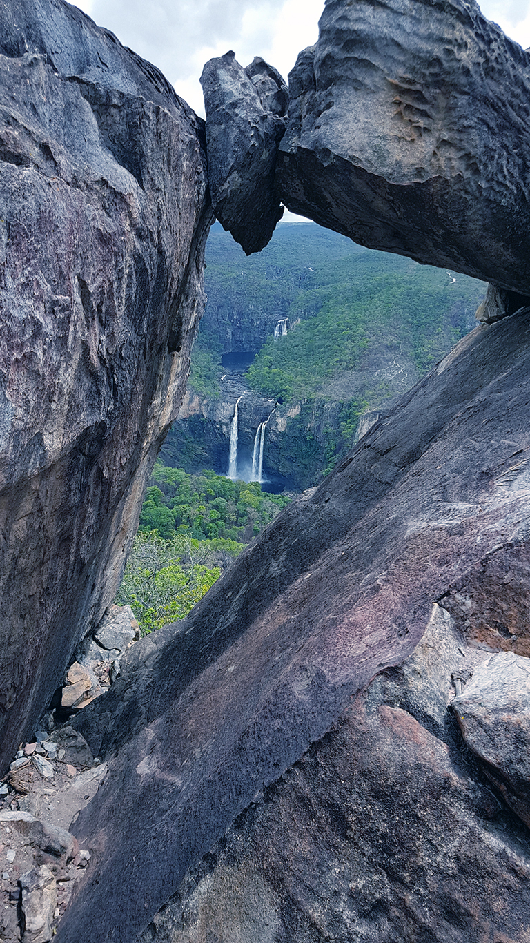 Cachoeira do garimpão ou saltos do rio preto de 80 metros.